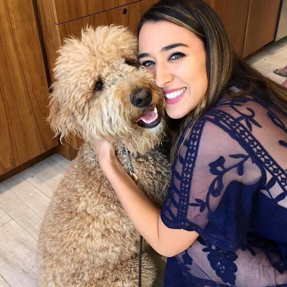 Meet your Posher, Aly - Picture 1 of 1